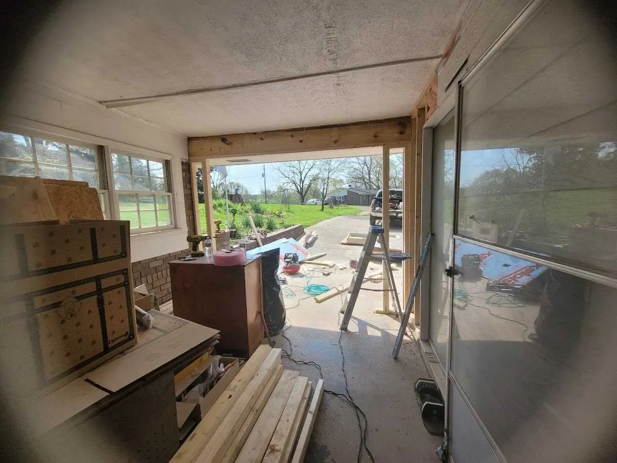 Air movers and dehumidifier for Drying & Dehumidification in Clarendon Hills